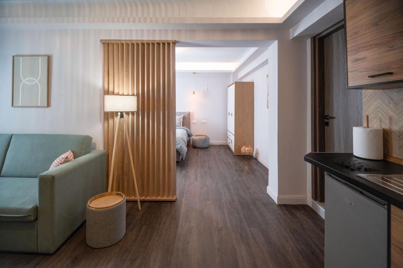 Niki Athens Suites - Cosy Suite In The Historical Center Of Atenas Exterior foto